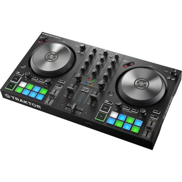 Native Instruments Traktor Kontrol S2 Mk3-01